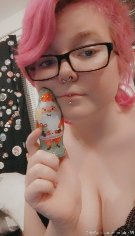 Foto desnuda filtrada de OnlyFans de Emopink69