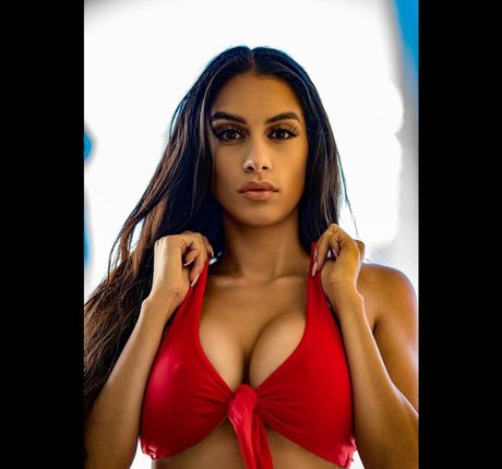 Olivia Rae