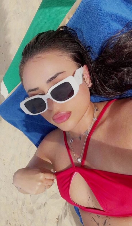 Foto desnuda filtrada de OnlyFans de Fiona Schramm