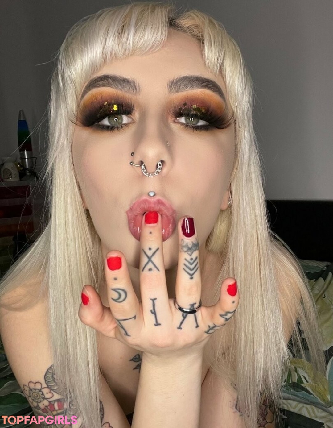 Foto desnuda filtrada de OnlyFans de Modelmissbee #31 Foto desnuda filtrada de OnlyFans de Modelmissbee #31