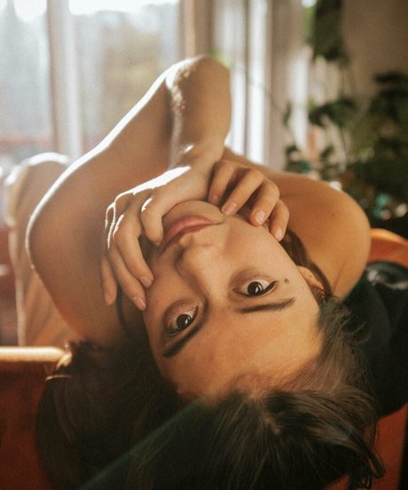 Foto desnuda filtrada de OnlyFans de Amber Midthunder
