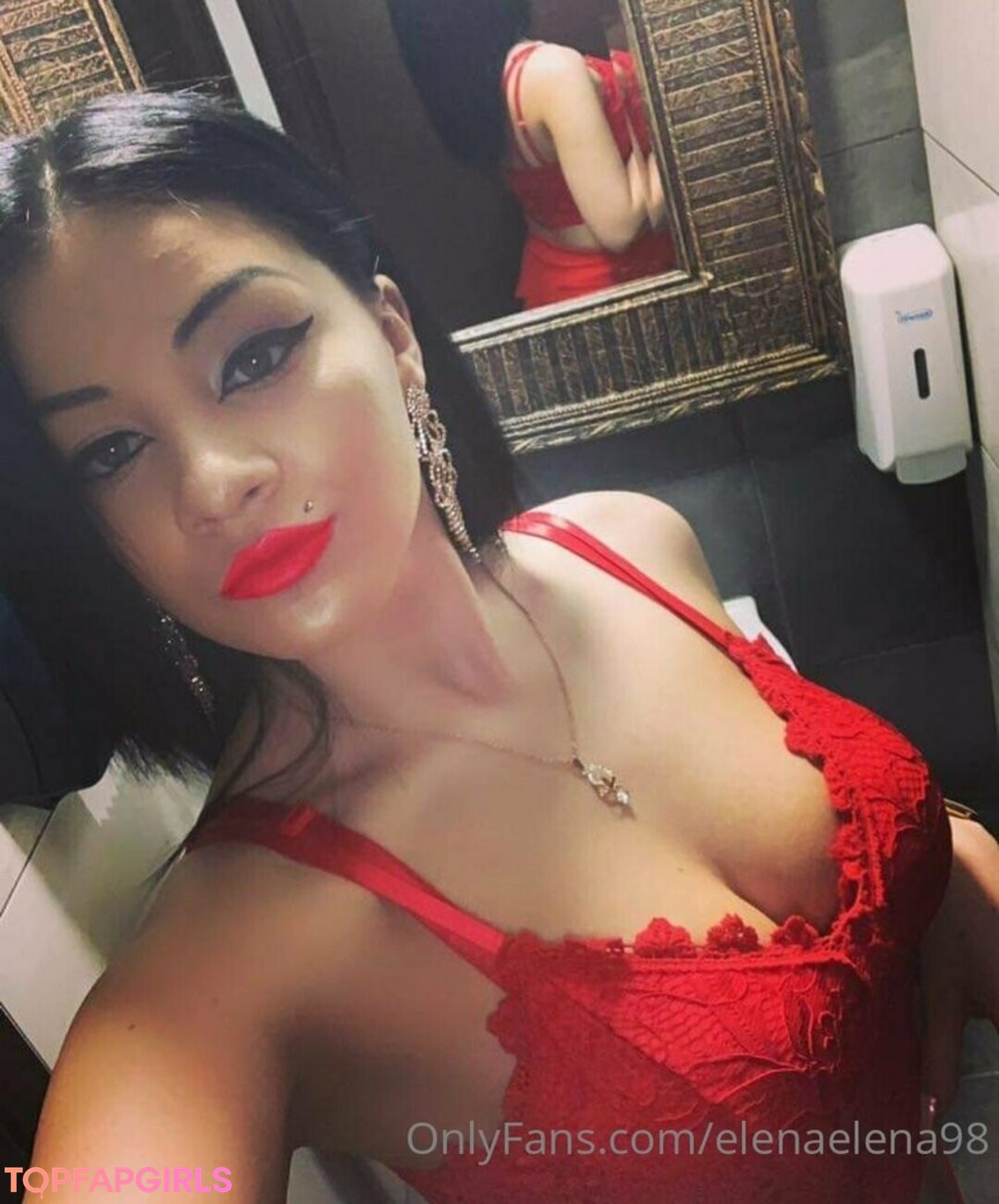 Foto desnuda filtrada de OnlyFans de Senzuallover98 #37 Foto desnuda filtrada de OnlyFans de Senzuallover98 #37