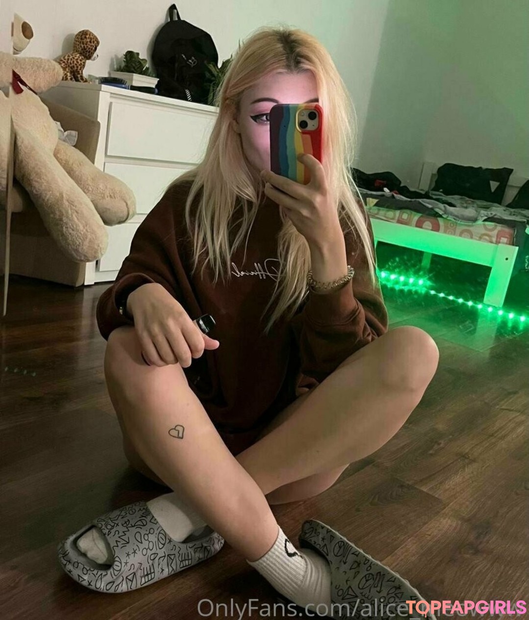 Foto desnuda filtrada de OnlyFans de Alicehotxxx #96 Foto desnuda filtrada de OnlyFans de Alicehotxxx #96