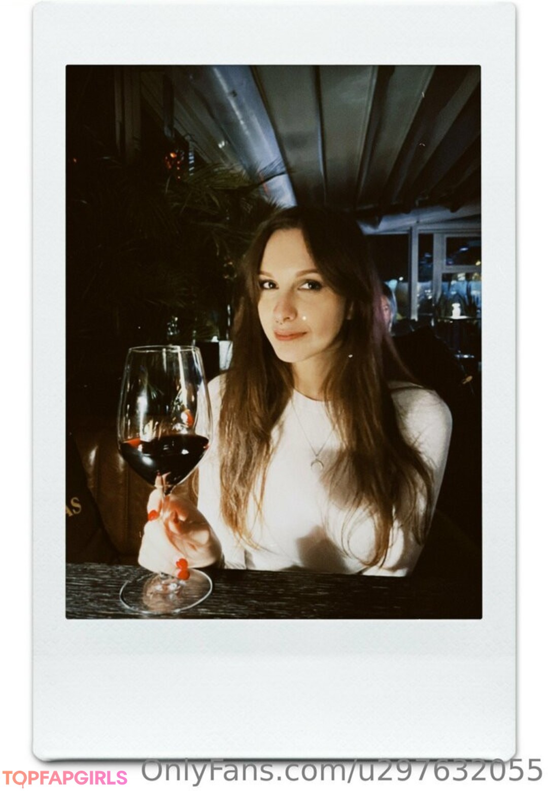 Foto desnuda filtrada de OnlyFans de Lovelylollyhehe #24 Foto desnuda filtrada de OnlyFans de Lovelylollyhehe #24