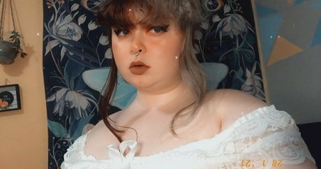 Foto desnuda filtrada de OnlyFans de Cutepeaches2