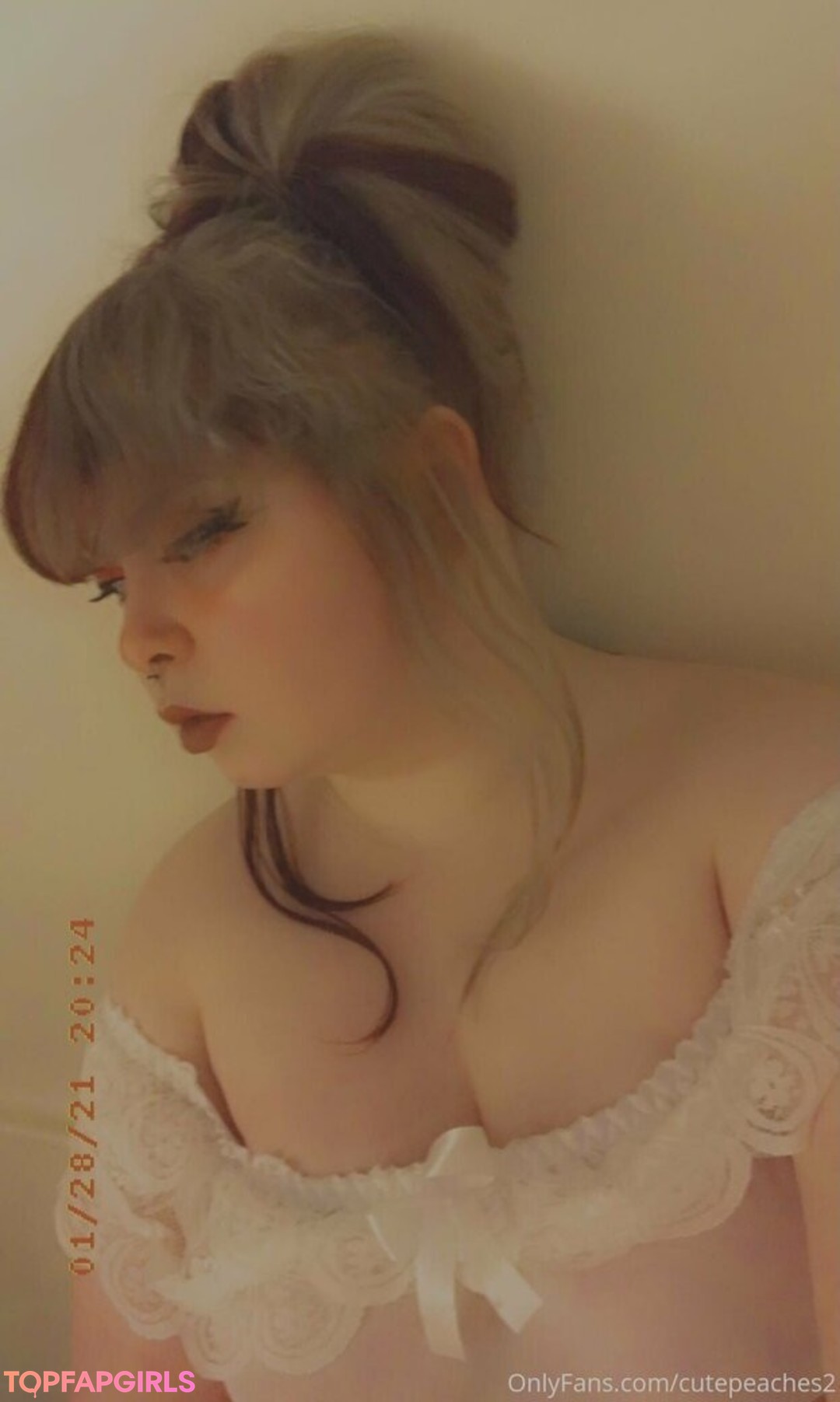 Foto desnuda filtrada de OnlyFans de Cutepeaches2 #67 Foto desnuda filtrada de OnlyFans de Cutepeaches2 #67