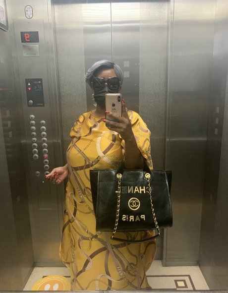 Madam___caramel