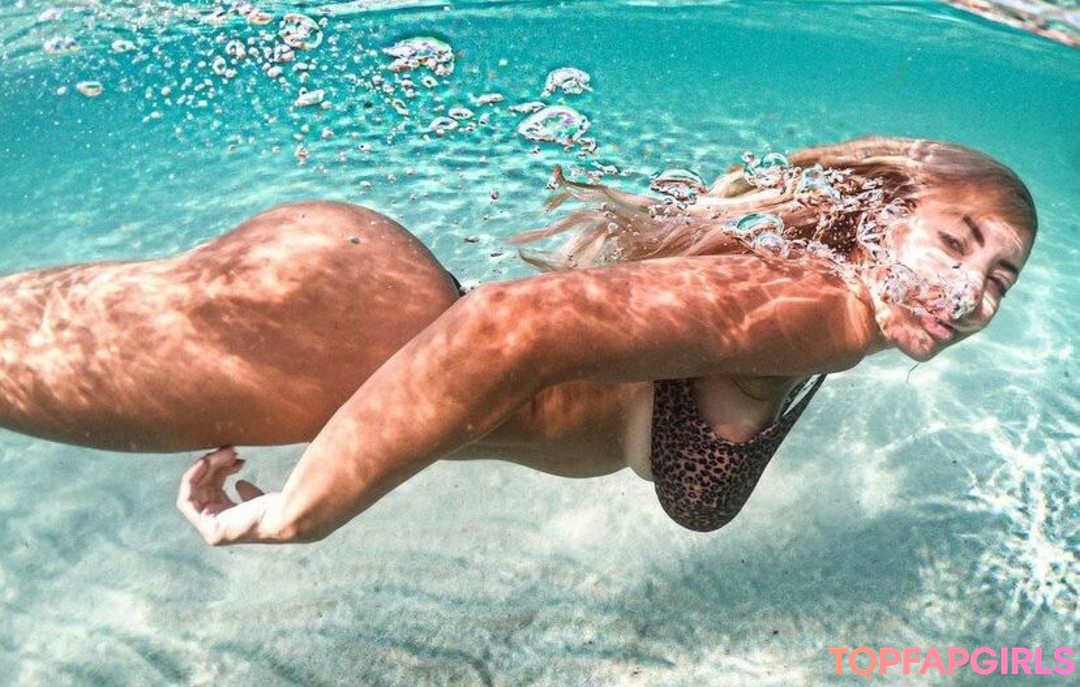 Foto desnuda filtrada de OnlyFans de Elena Morali #2 Foto desnuda filtrada de OnlyFans de Elena Morali #2