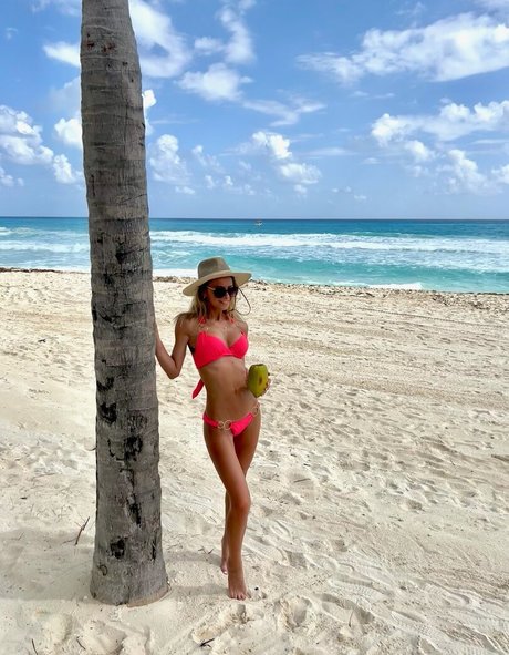 Foto desnuda filtrada de OnlyFans de Bella Thore