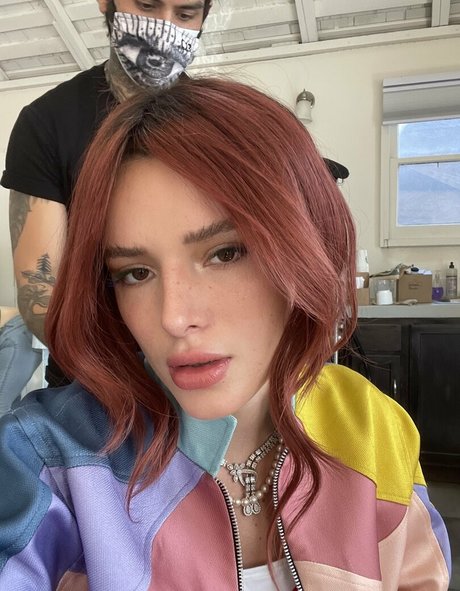 Foto desnuda filtrada de OnlyFans de Bella Thorne