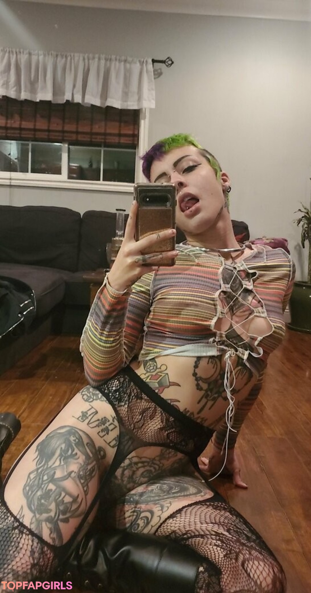 Foto desnuda filtrada de OnlyFans de Little Spittle #114 Foto desnuda filtrada de OnlyFans de Little Spittle #114