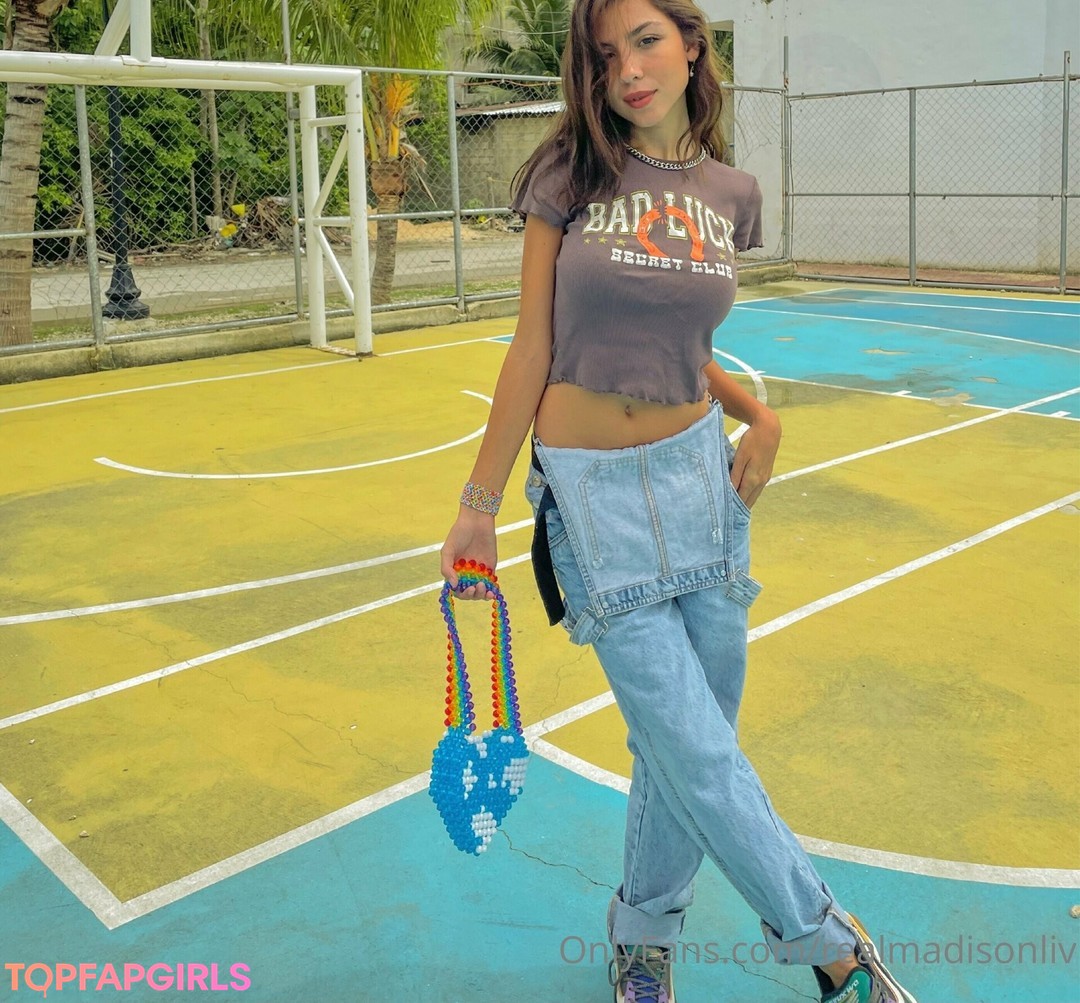 Foto desnuda filtrada de OnlyFans de Realmadisonliv #42 Foto desnuda filtrada de OnlyFans de Realmadisonliv #42