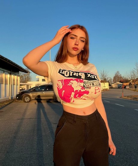 Foto desnuda filtrada de OnlyFans de Eilse Deinsee