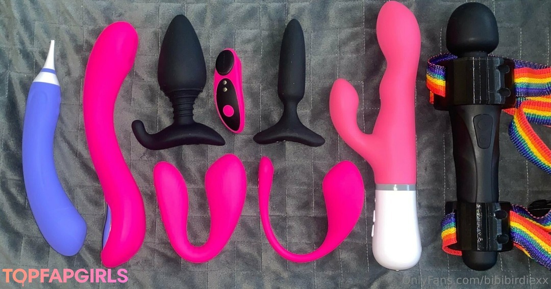 Foto desnuda filtrada de OnlyFans de Bibibirdiexx #33 Foto desnuda filtrada de OnlyFans de Bibibirdiexx #33