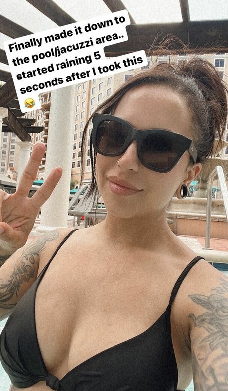 Meghanelle