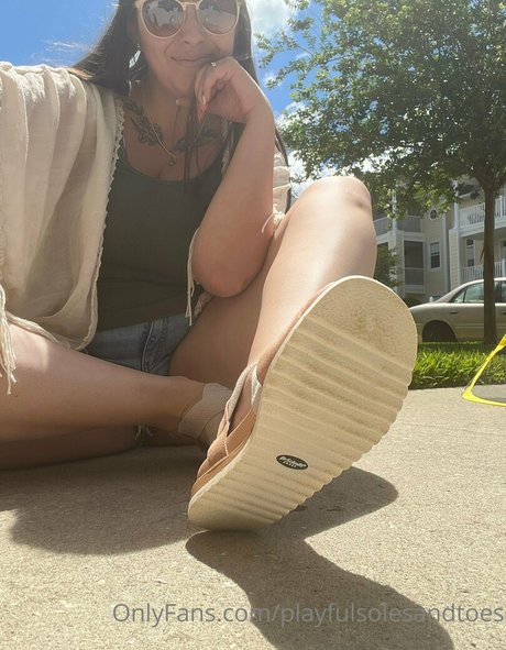 Playfulsolesandtoes