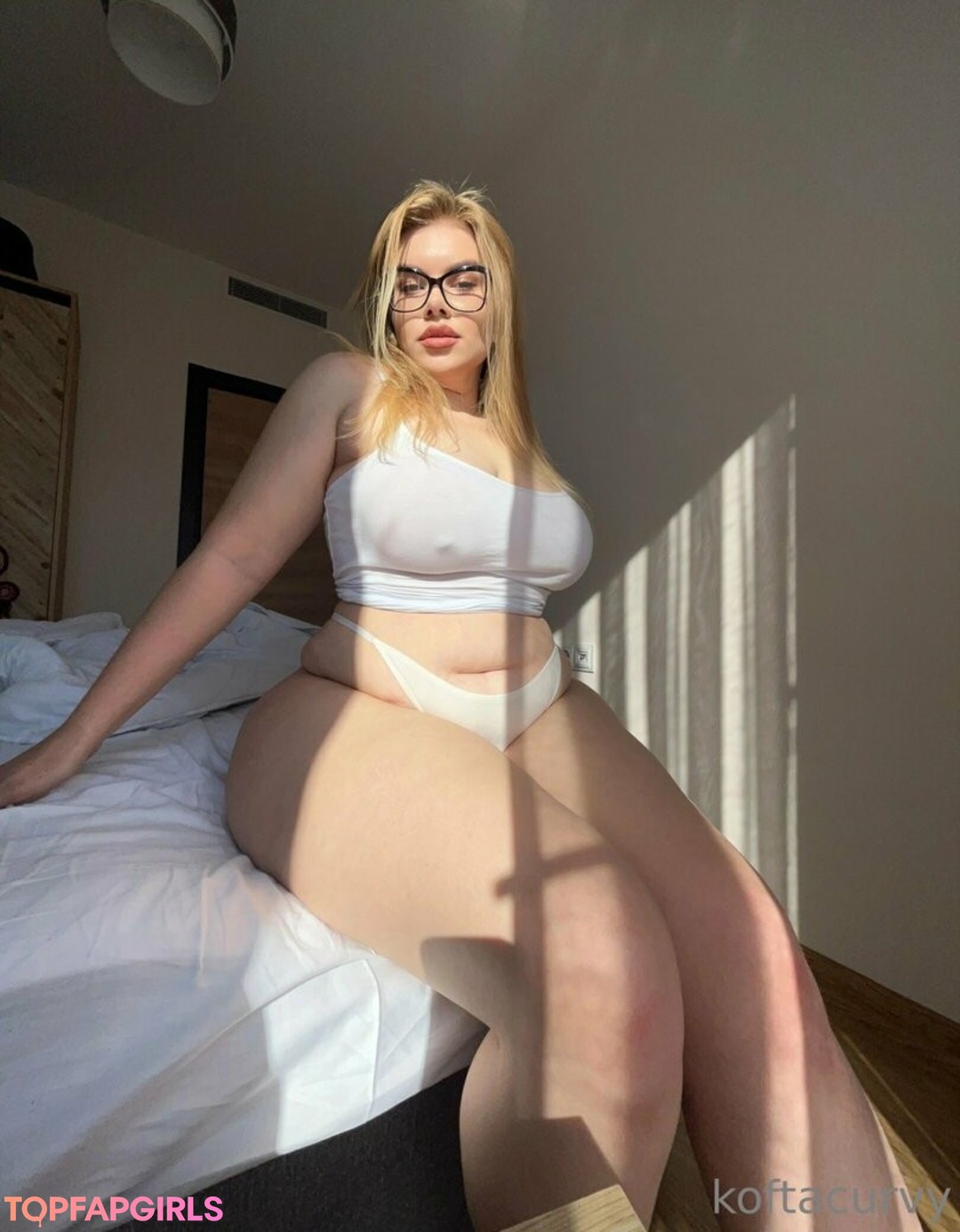 Foto desnuda filtrada de OnlyFans de Koftacurvy #313 Foto desnuda filtrada de OnlyFans de Koftacurvy #313