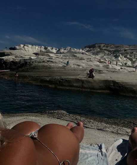 Foto desnuda filtrada de OnlyFans de Elly Anne