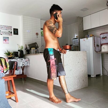 Foto desnuda filtrada de OnlyFans de Viktor Namara