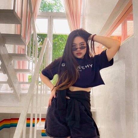 Foto desnuda filtrada de OnlyFans de Ploy Polynploy