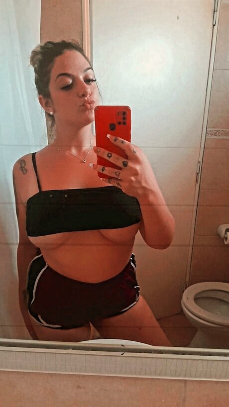 Foto desnuda filtrada de OnlyFans de Pequealul
