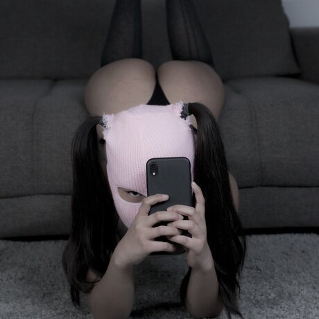 Foto desnuda filtrada de OnlyFans de Youngasianbabe