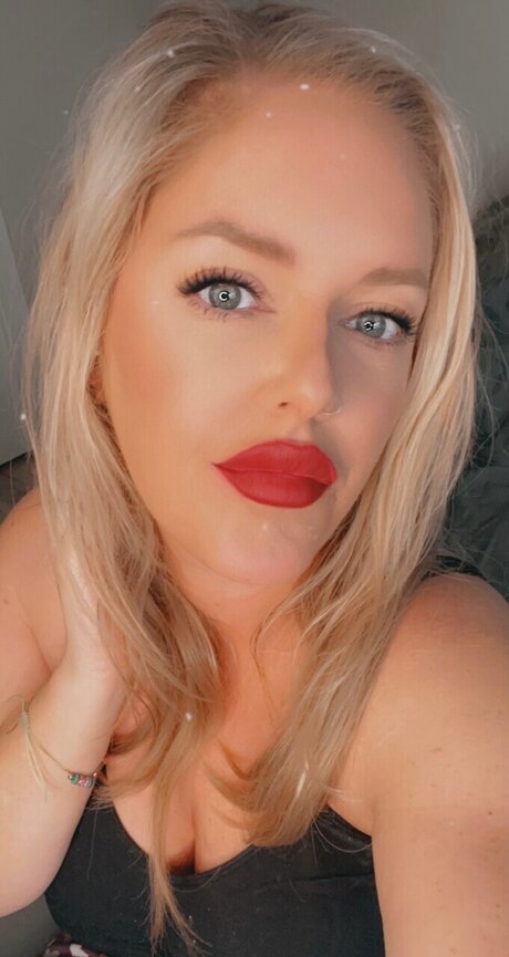 Foto desnuda filtrada de OnlyFans de Rhay
