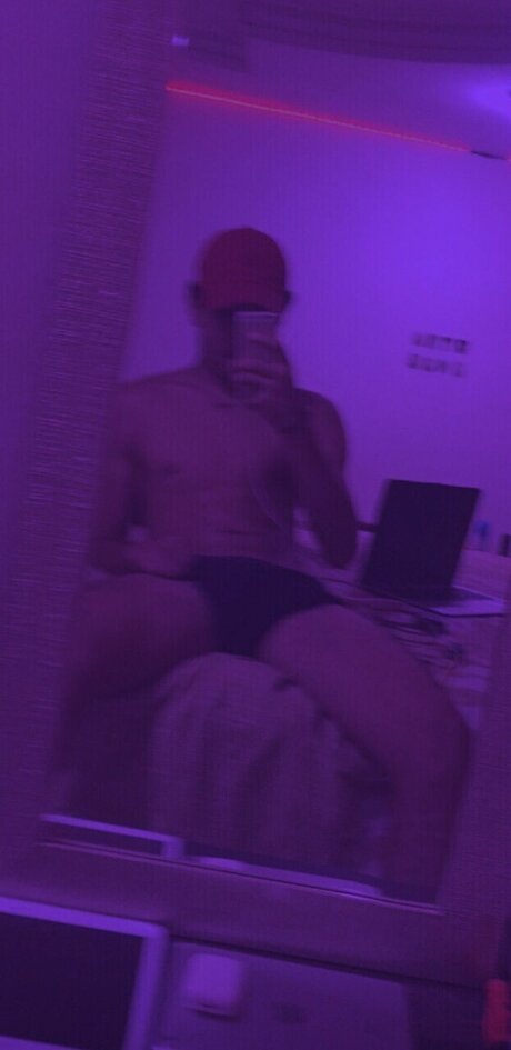Foto desnuda filtrada de OnlyFans de Chris Miller