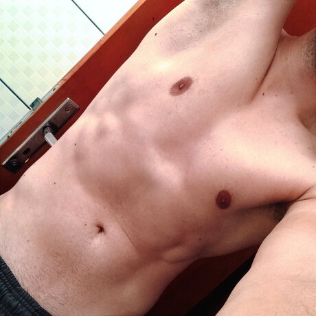 Foto desnuda filtrada de OnlyFans de Joey Love