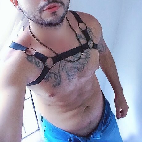 Foto desnuda filtrada de OnlyFans de Jos Miguel 