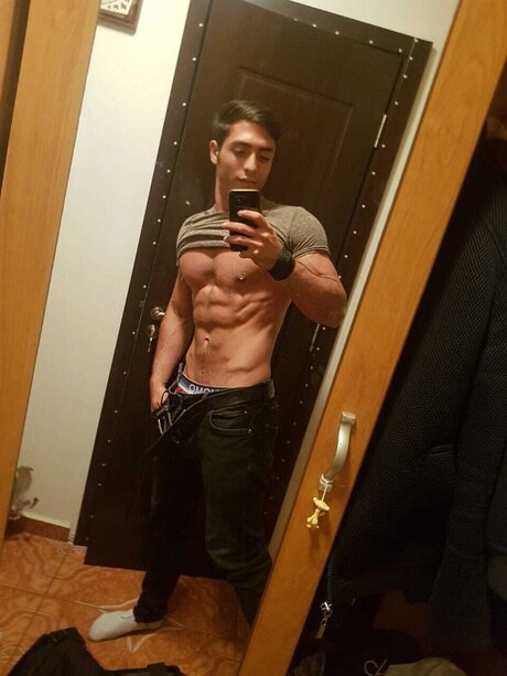 Foto desnuda filtrada de OnlyFans de Sirlogan