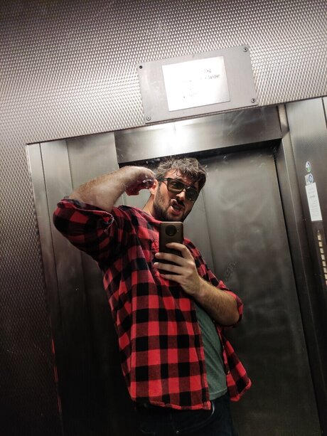 Foto desnuda filtrada de OnlyFans de Ljubo