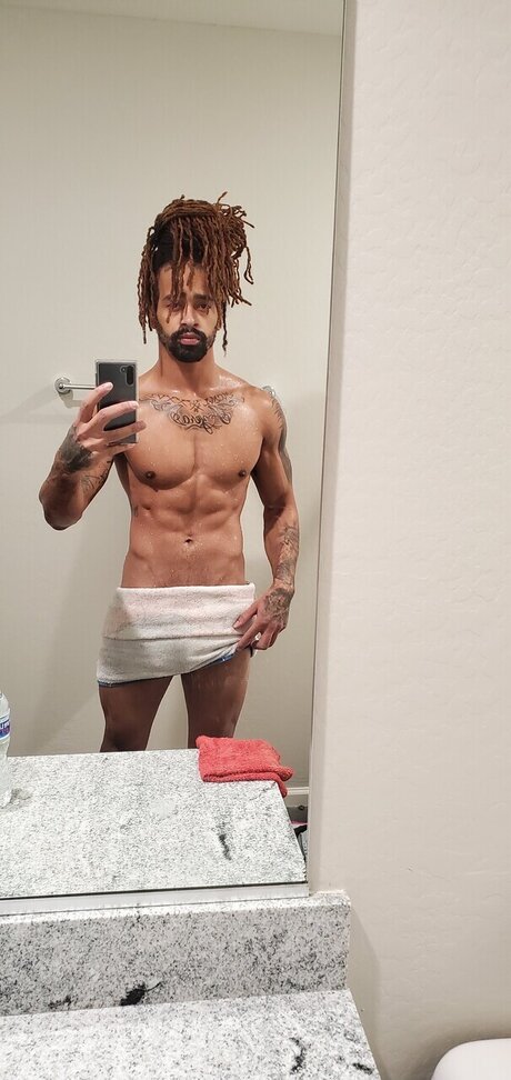 Foto desnuda filtrada de OnlyFans de Maxjulian