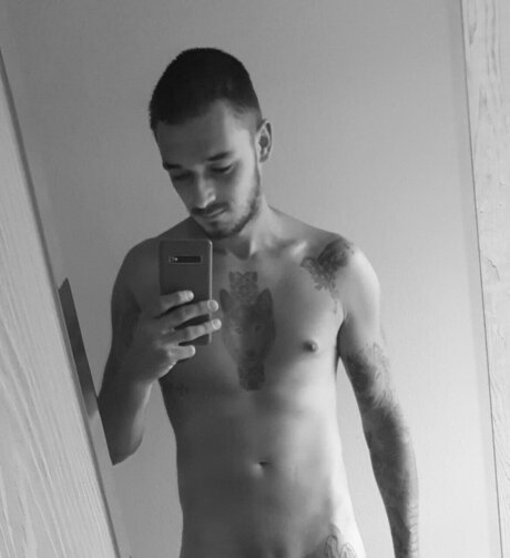 Foto desnuda filtrada de OnlyFans de Vlad