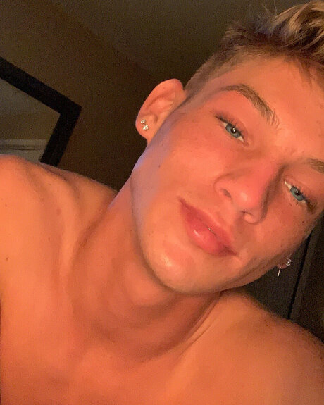 Foto desnuda filtrada de OnlyFans de Ty