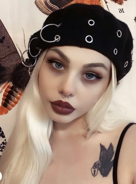 Foto desnuda filtrada de OnlyFans de Internetangel