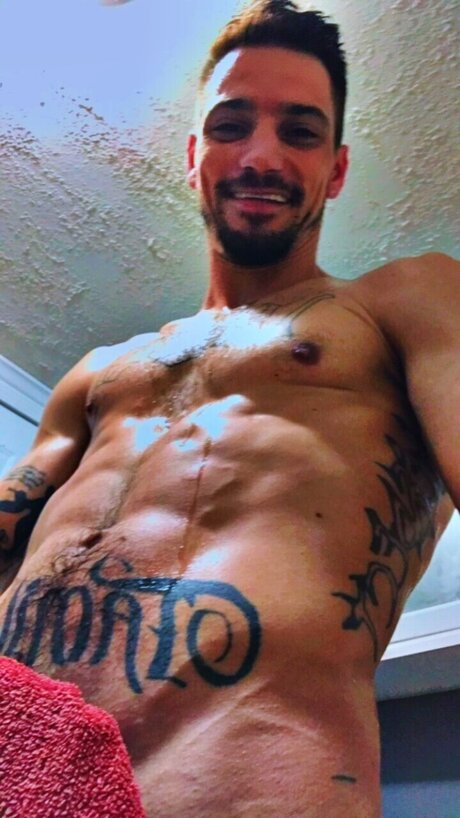 Foto desnuda filtrada de OnlyFans de Bluv