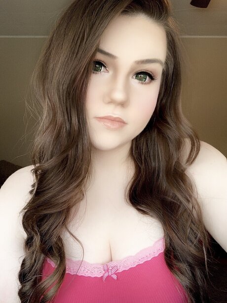 Foto desnuda filtrada de OnlyFans de Renee 