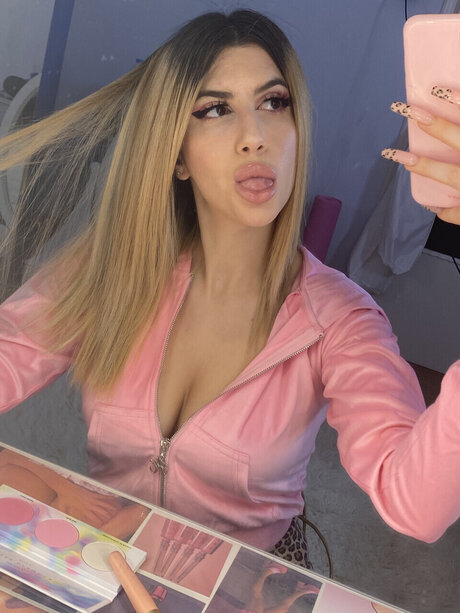 Foto desnuda filtrada de OnlyFans de Tila Tsoli
