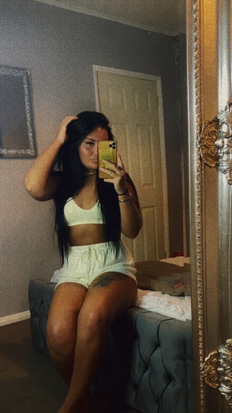 Foto desnuda filtrada de OnlyFans de Lucyanne