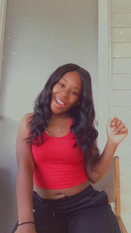 Foto desnuda filtrada de OnlyFans de Ahyanna Ivey