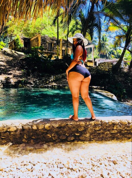 Foto desnuda filtrada de OnlyFans de Edili Batista