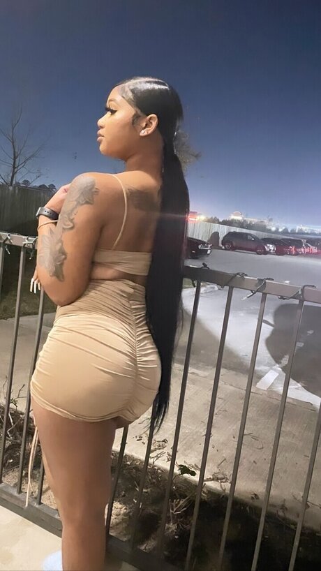 Foto desnuda filtrada de OnlyFans de A