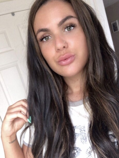 Foto desnuda filtrada de OnlyFans de Nicole