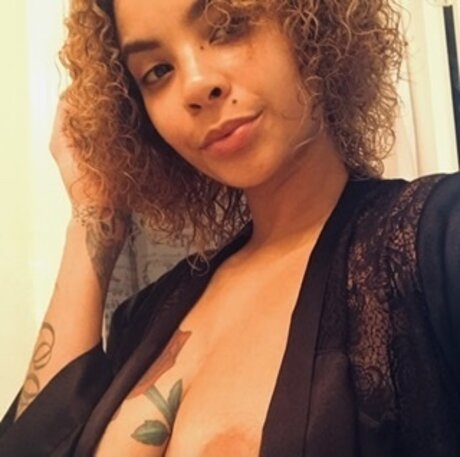 Foto desnuda filtrada de OnlyFans de Aphroditebre