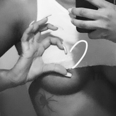 Foto desnuda filtrada de OnlyFans de Princesssparkle