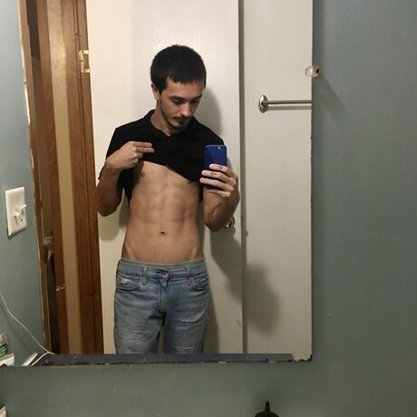 Foto desnuda filtrada de OnlyFans de Michael Hetzer