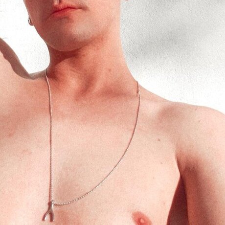 Foto desnuda filtrada de OnlyFans de Exposed