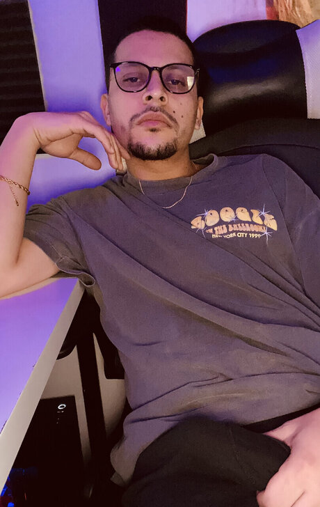 Foto desnuda filtrada de OnlyFans de Johnny