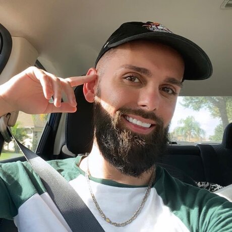 Foto desnuda filtrada de OnlyFans de Play With My Beard